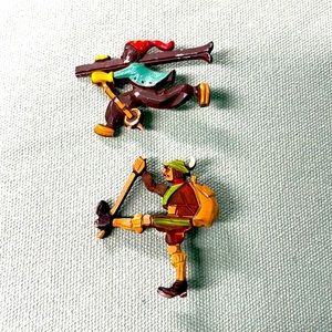 VINTAGE SET OF 2 SKING & HIKING FIGURAL BROOCHES FROM GERMANY